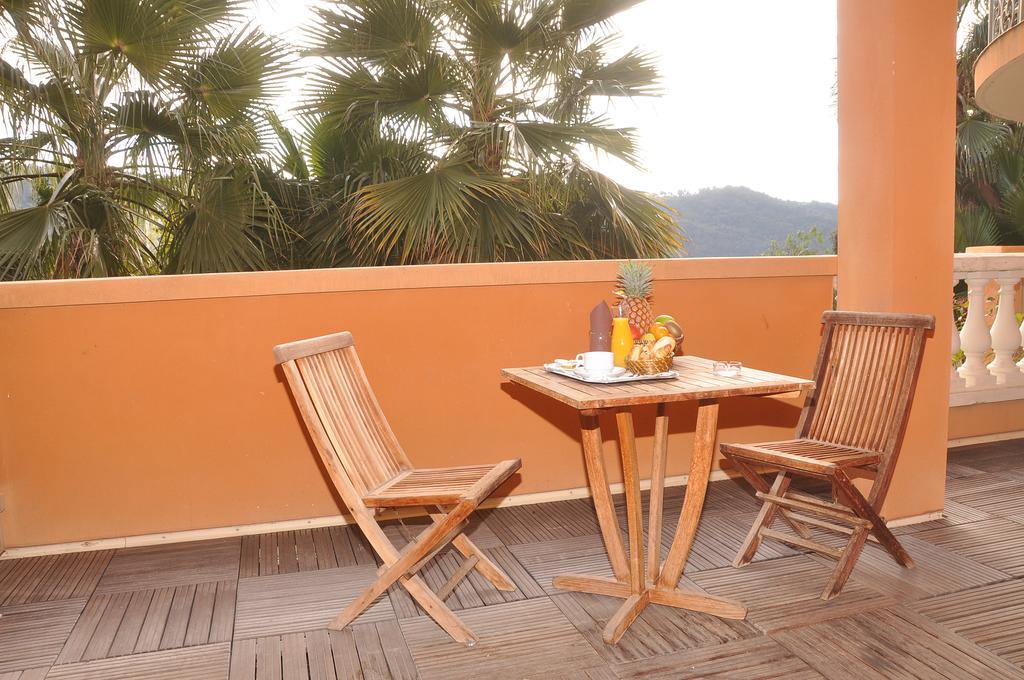 Appart Hotel Lou Castelet Carros Exterior foto