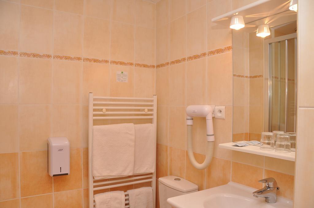 Appart Hotel Lou Castelet Carros Habitación foto